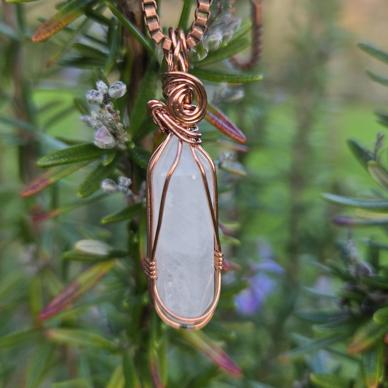 Quartz IDF Pendant